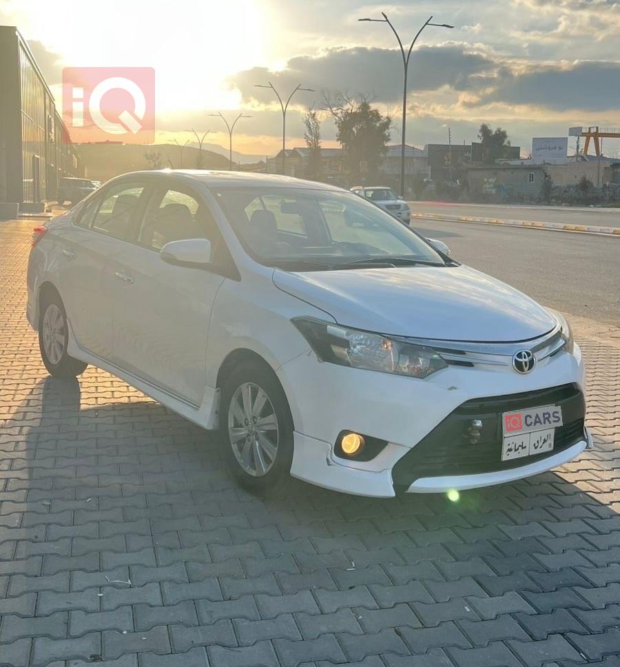 تۆیۆتا یارس